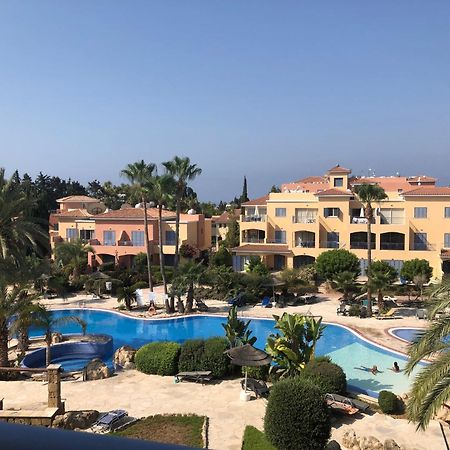 Limnaria Gardens - 1 Bedroom, Sunny Apartment With Stunning Pool Views Pafos Dış mekan fotoğraf