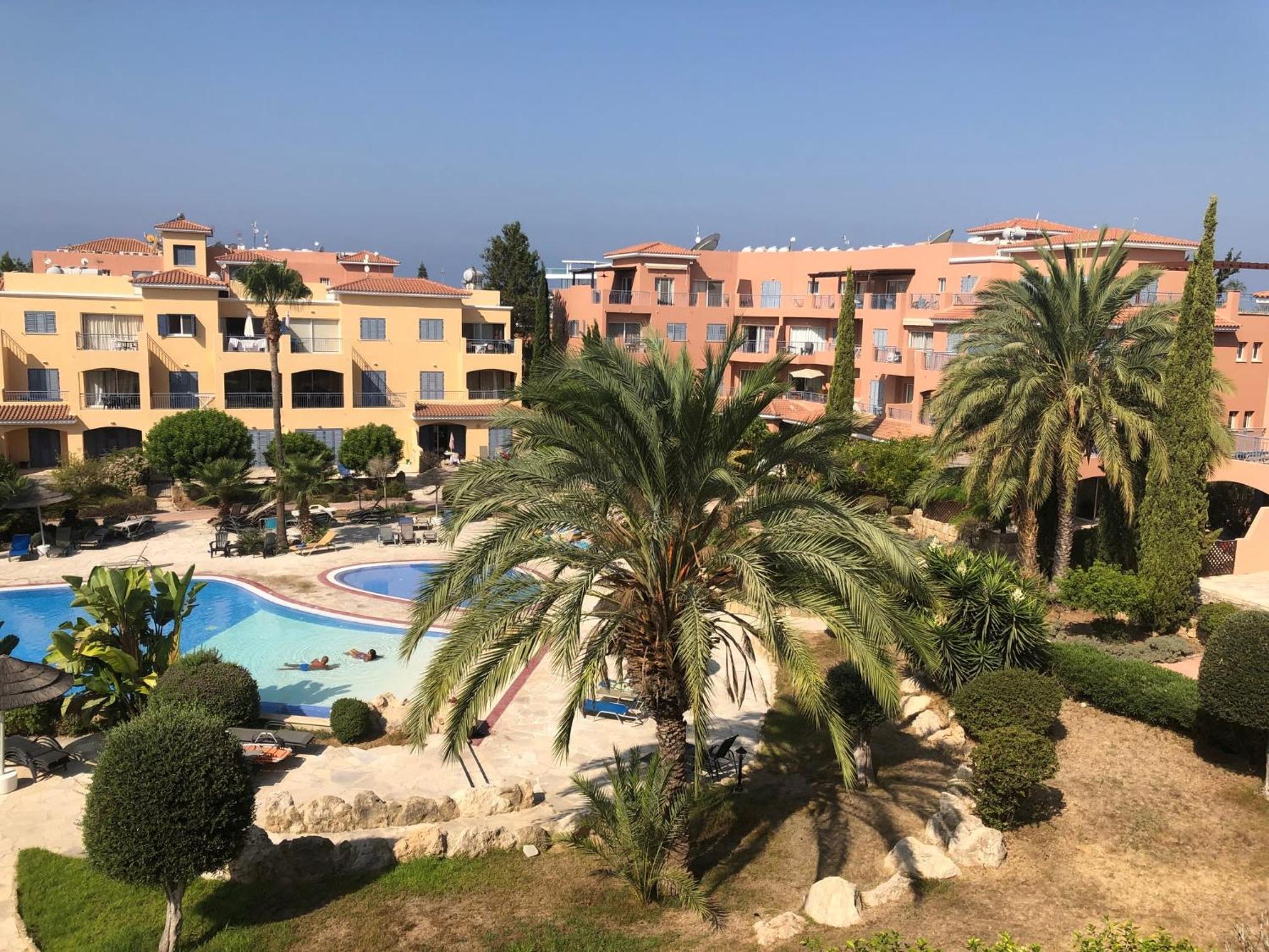 Limnaria Gardens - 1 Bedroom, Sunny Apartment With Stunning Pool Views Pafos Dış mekan fotoğraf